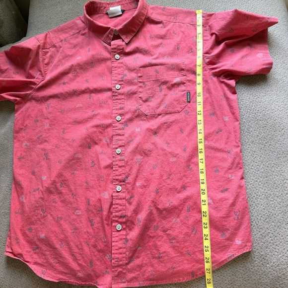 Columbia Sportswear Company Mens L Short Sleeve Shirt Red Pineapple Boat Print - Picture 6 of 6